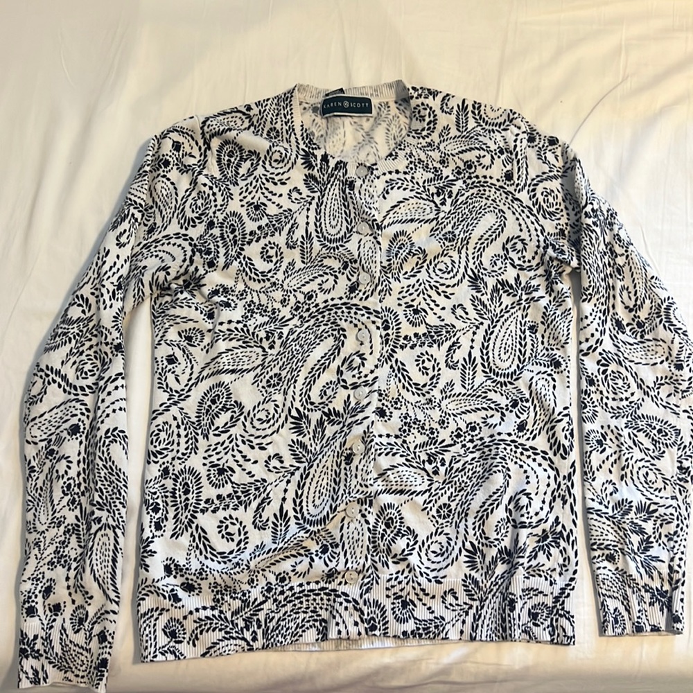 Long sleeve crewneck cardigan